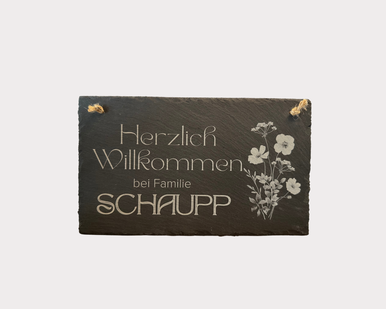 Willkommensschild Name + Blumenstrauß